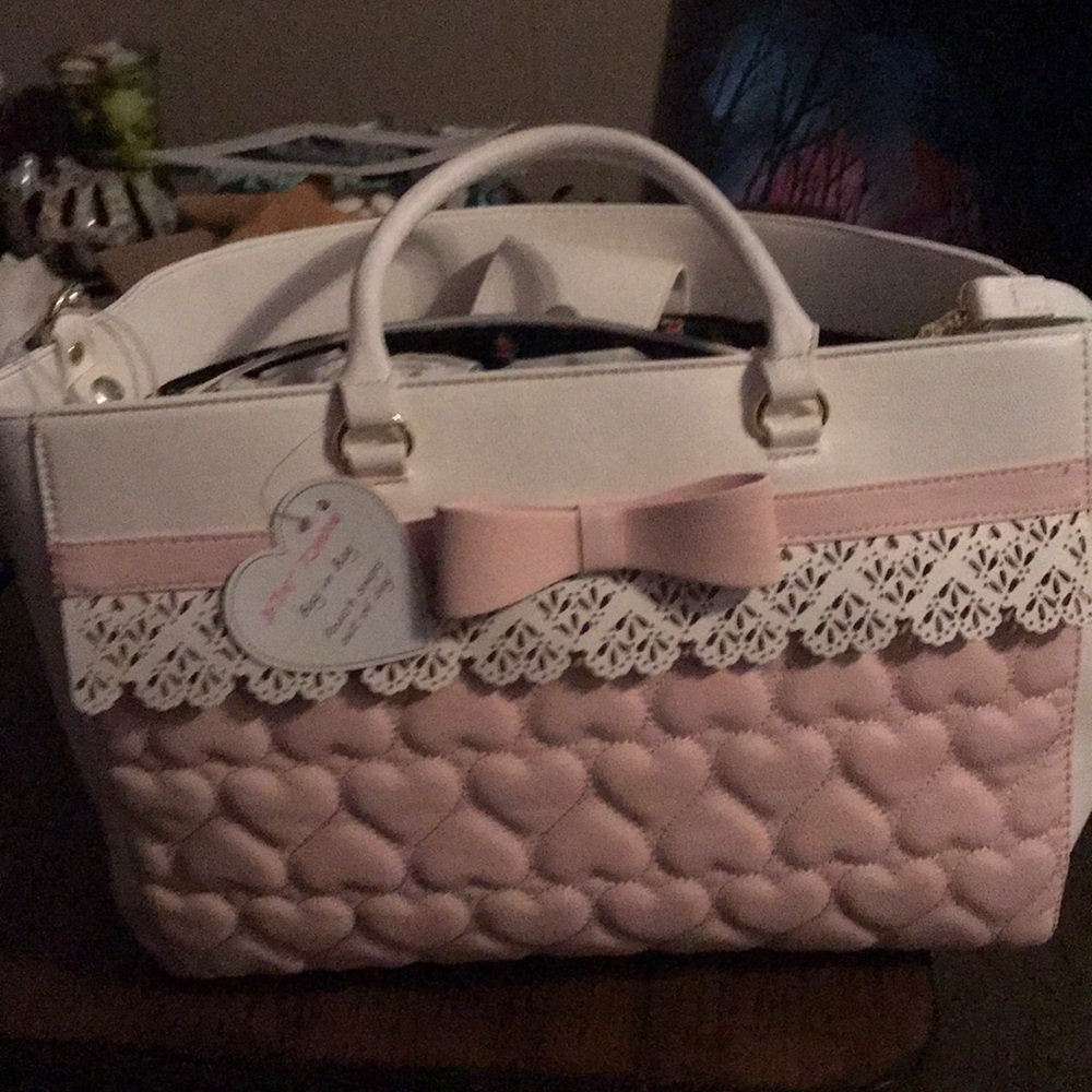 Brand new purse